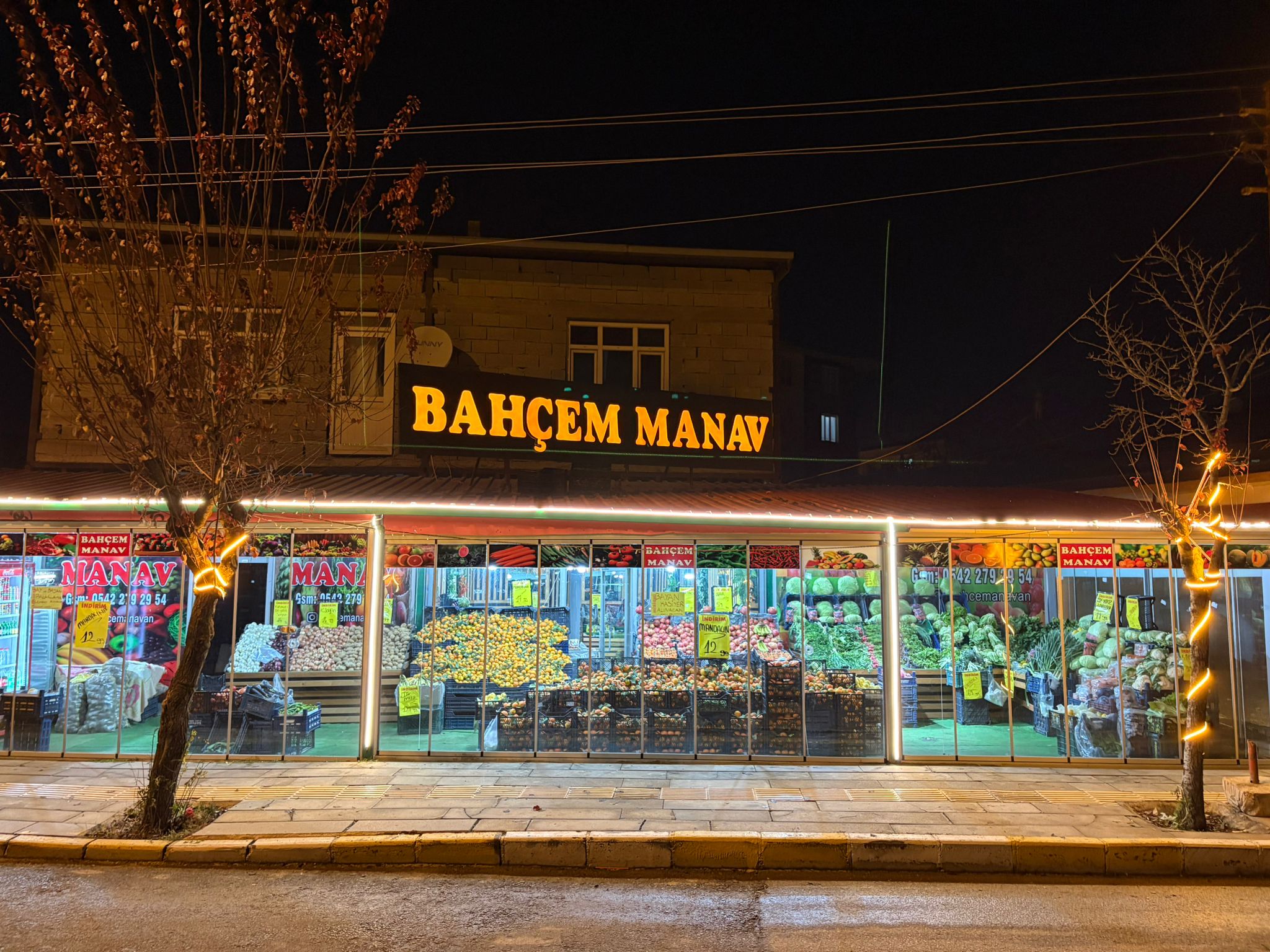 Bahçan Manav